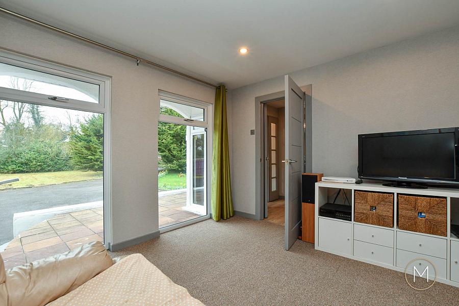 21a Crumlin Road