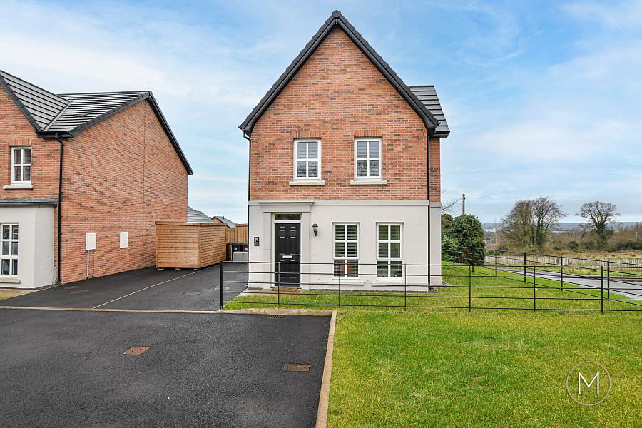 67 Ballyveigh Crescent, antrim, BT41 2FL