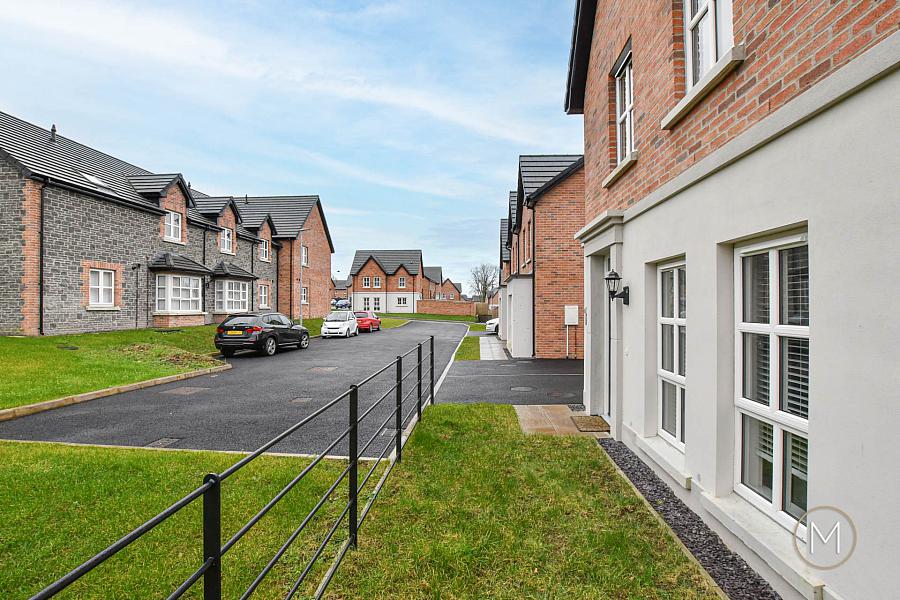 67 Ballyveigh Crescent