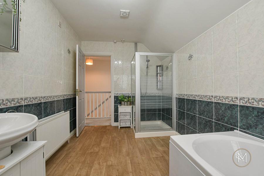3 Roseville Avenue