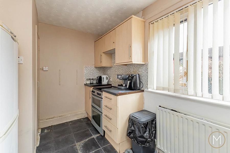 8a Greenview Way
