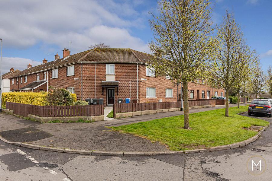 8a Greenview Way