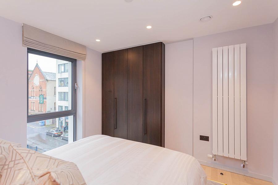 Apt 6 Fx Montgomery Street