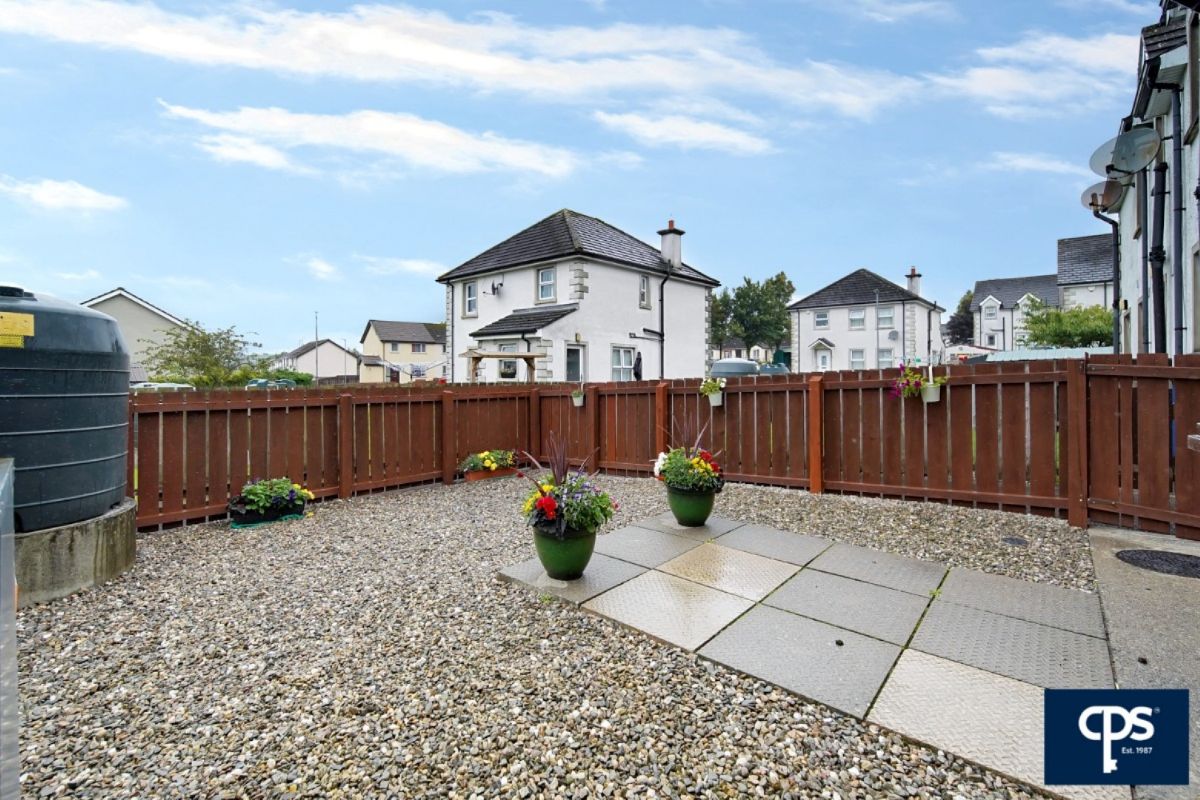 38 Elm Wood Green, Castlederg 38 Elm Wood Green, Castlederg