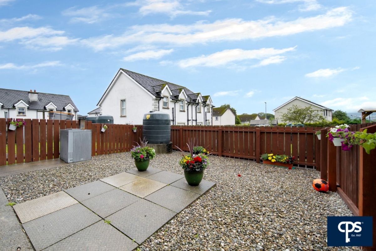 38 Elm Wood Green, Castlederg 38 Elm Wood Green, Castlederg