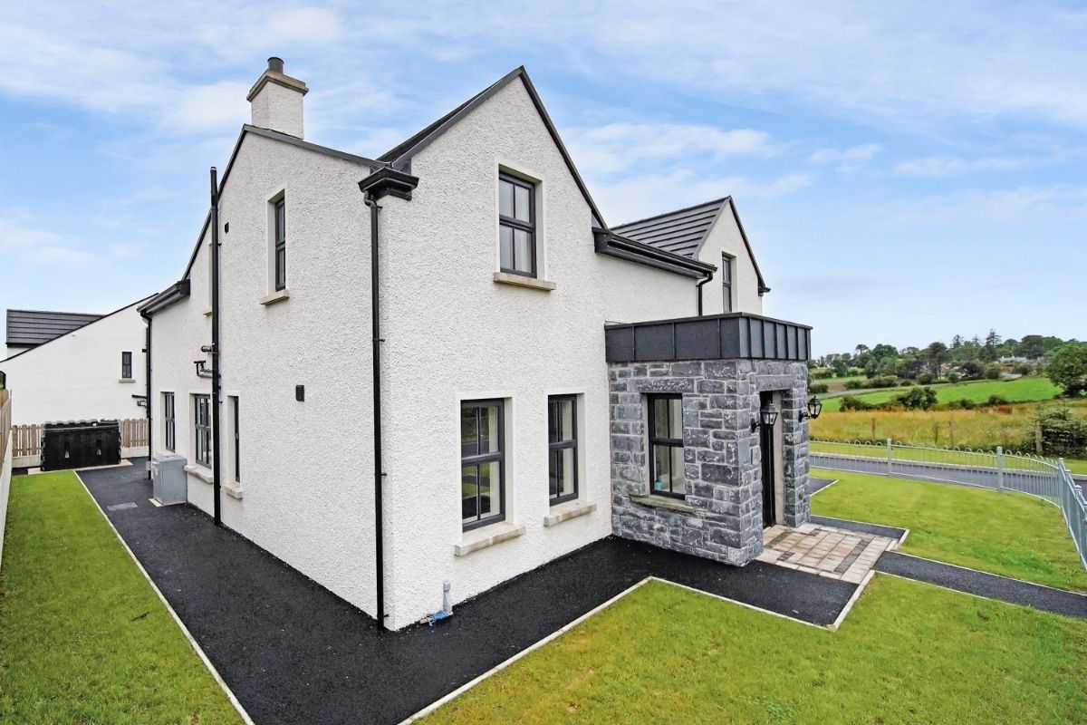 2 Esker Road, Dromore 2 Esker Road, Dromore