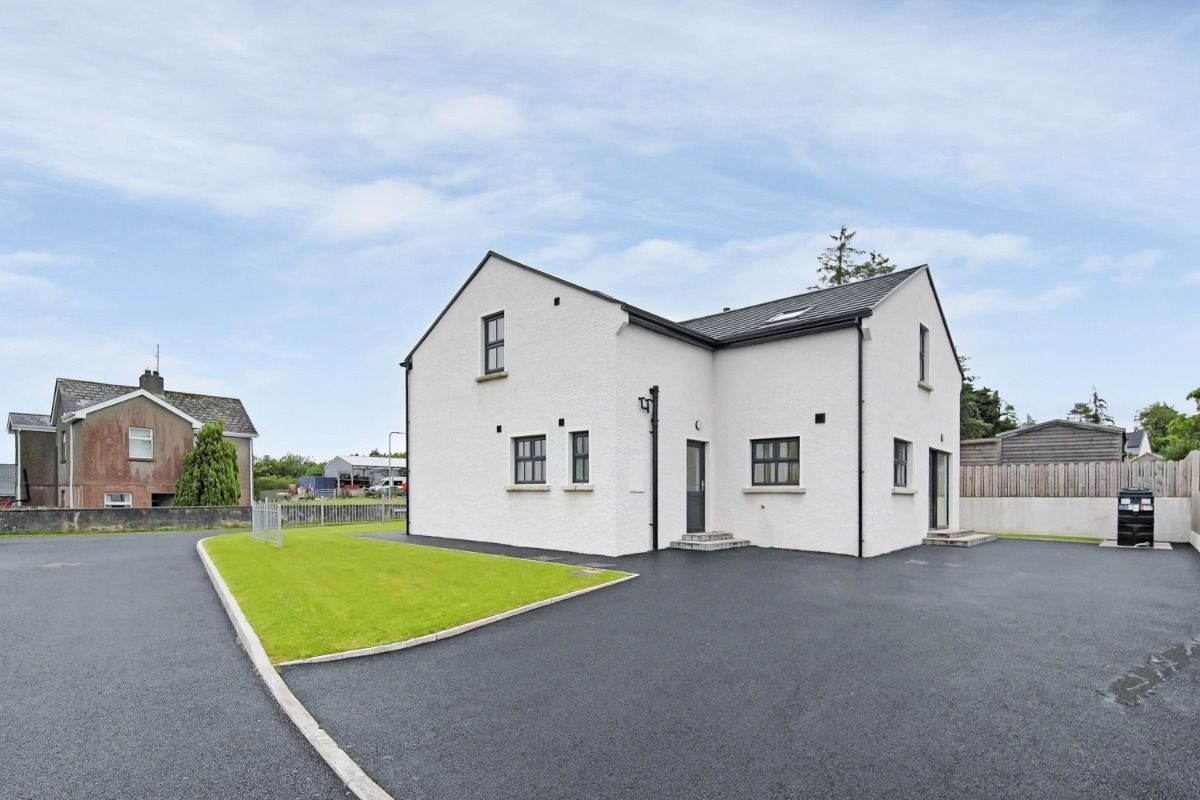 2 Esker Road, Dromore 2 Esker Road, Dromore