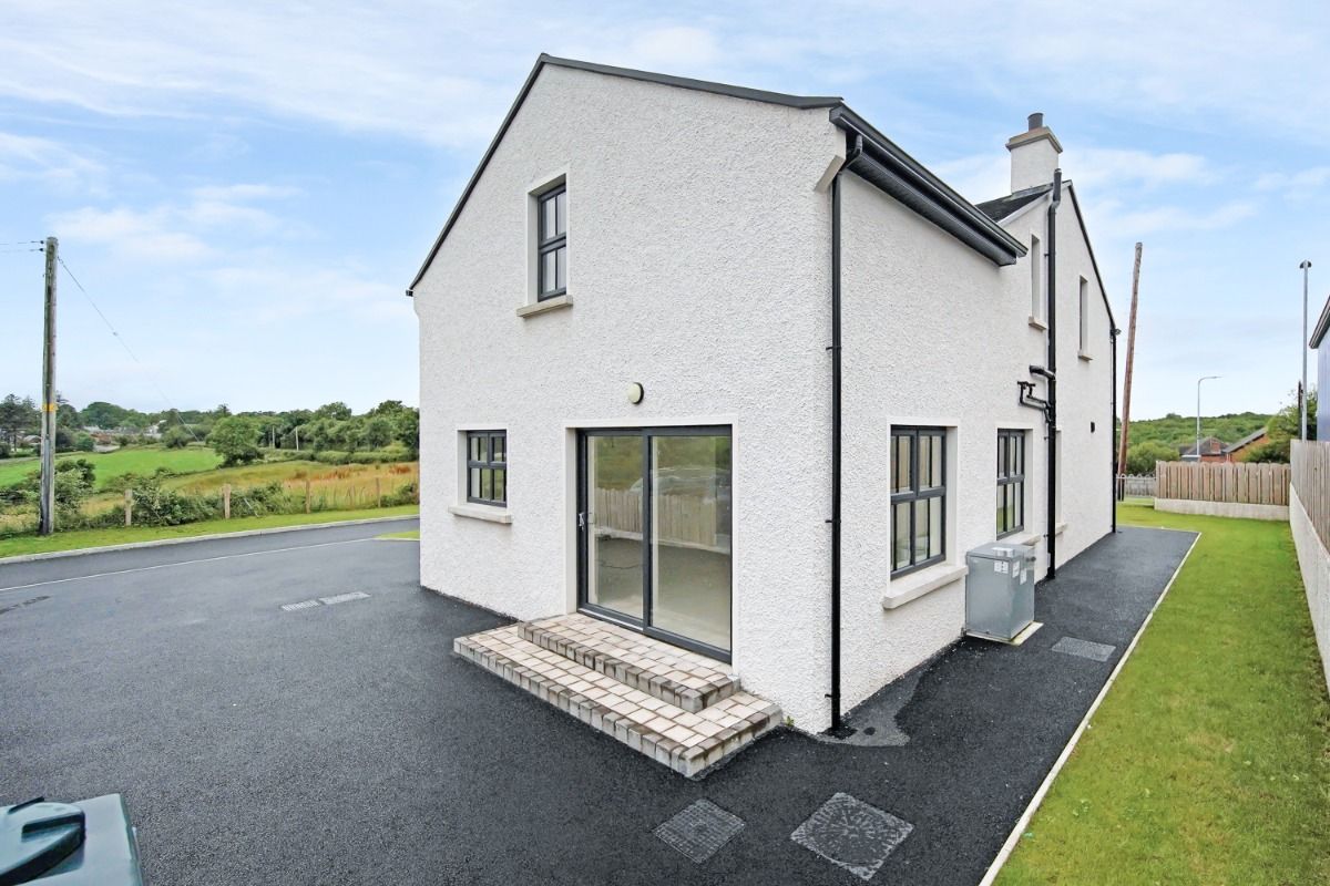 2 Esker Road, Dromore 2 Esker Road, Dromore
