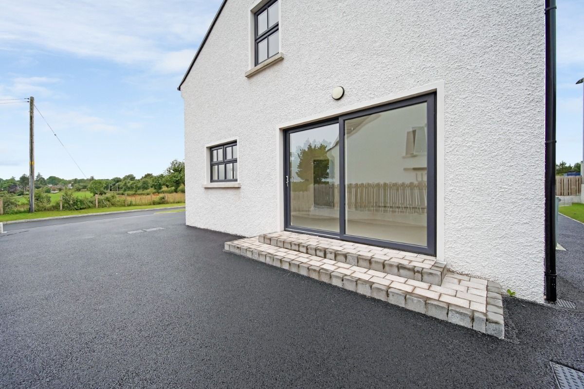 2 Esker Road, Dromore 2 Esker Road, Dromore