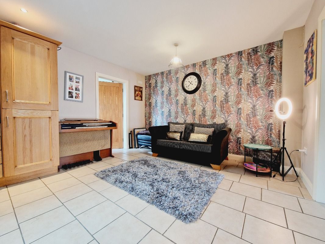 3B Mellon Park Drive 3B Mellon Park Drive