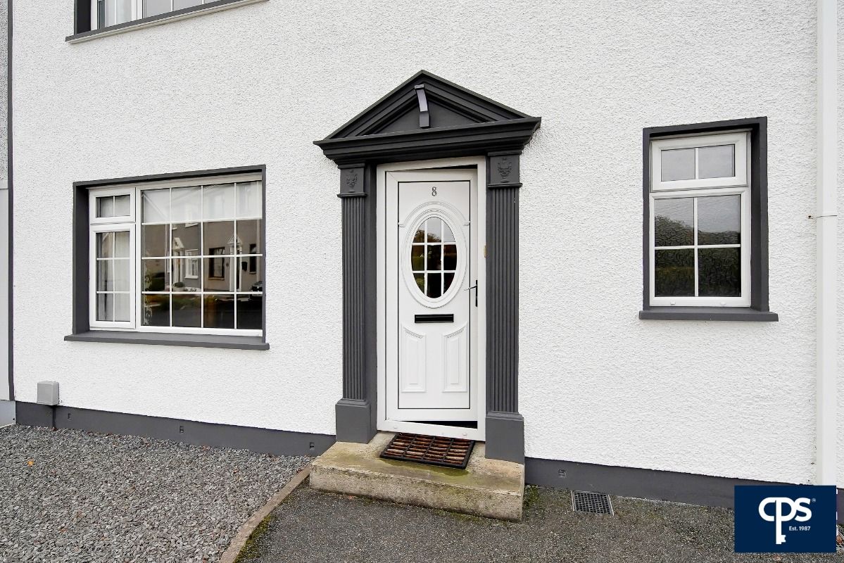 8 Grange Park, Newtownstewart