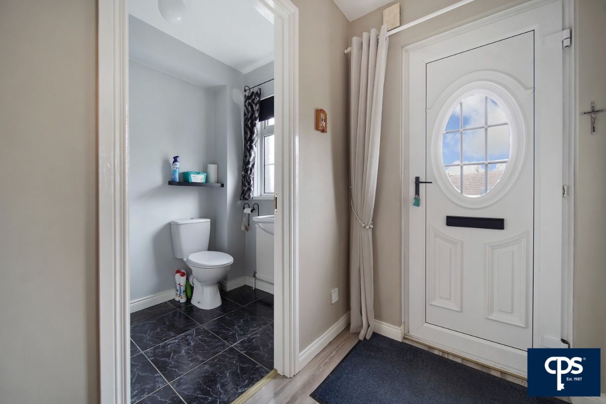 8 Grange Park, Newtownstewart