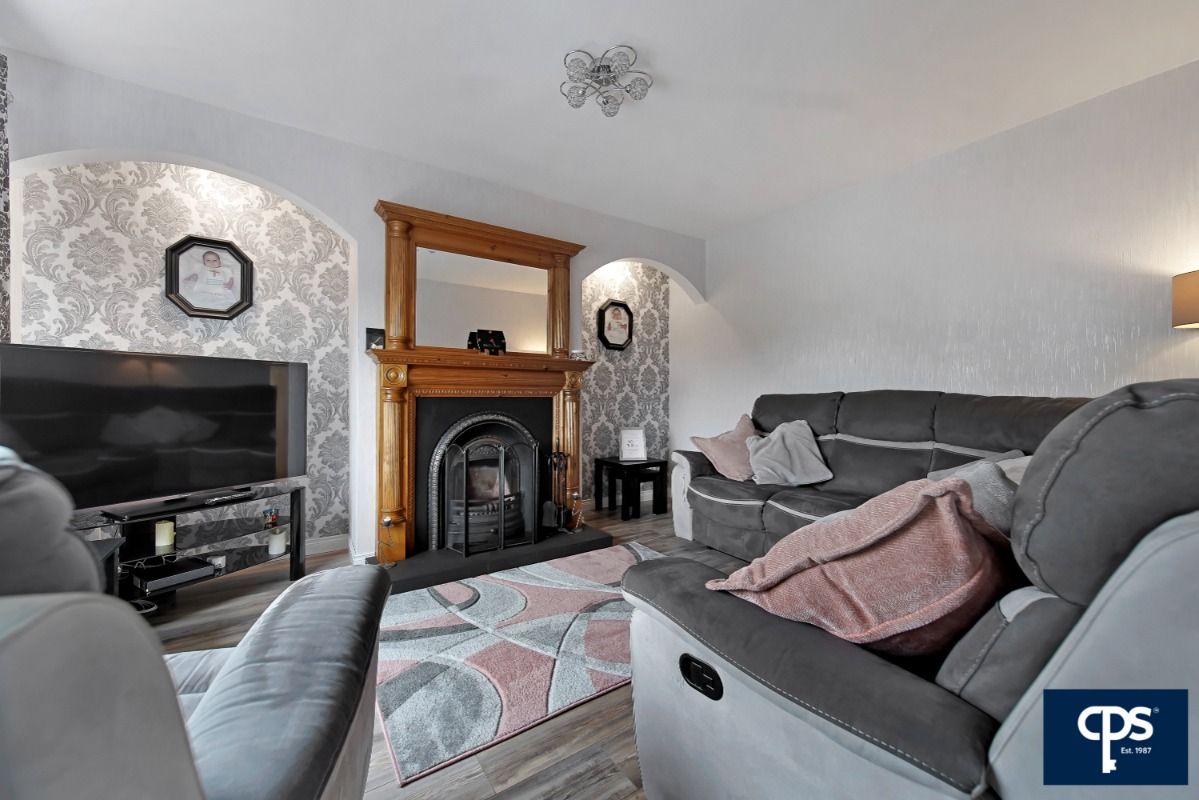 8 Grange Park, Newtownstewart