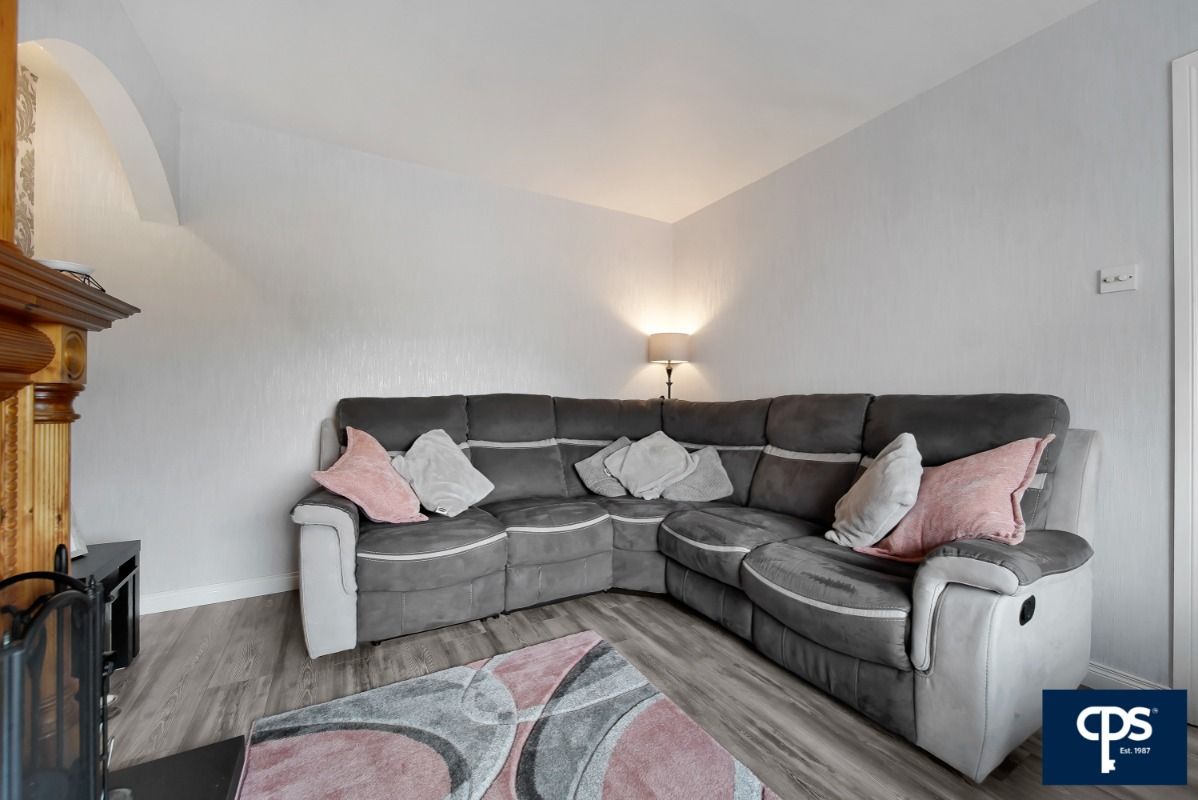 8 Grange Park, Newtownstewart