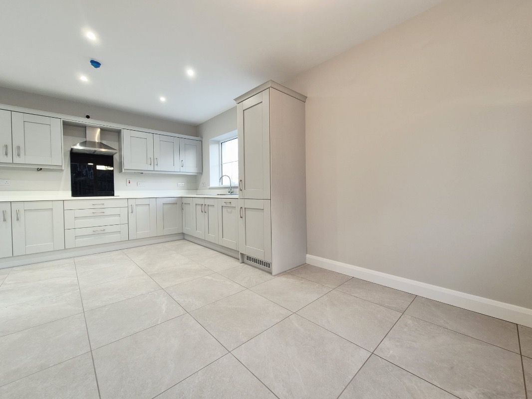 2 Creaghmore Glen, Drumquin