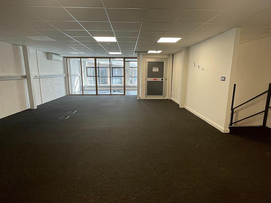 23 Crescent Business Park