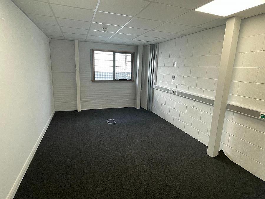 23 Crescent Business Park