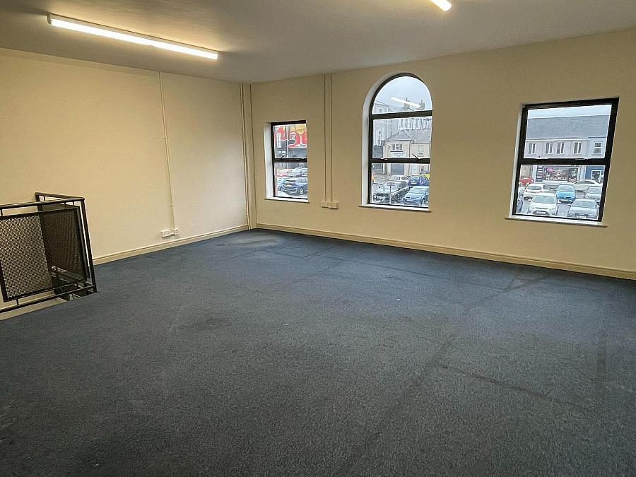 17 Smithfield Square