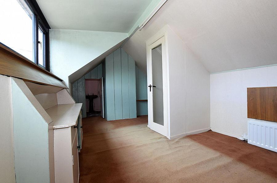 18 Carrisbrook Gardens