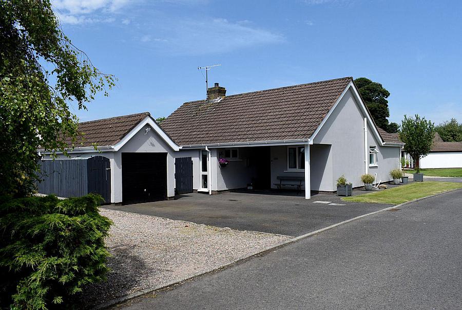 12 Stonebridge Court,lisburn, BT28 3EL