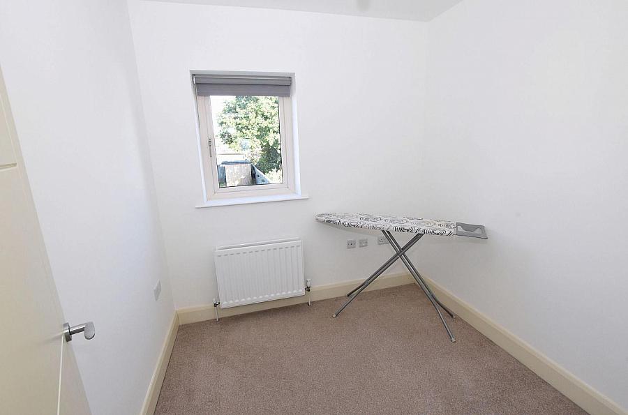 24 Alder Way