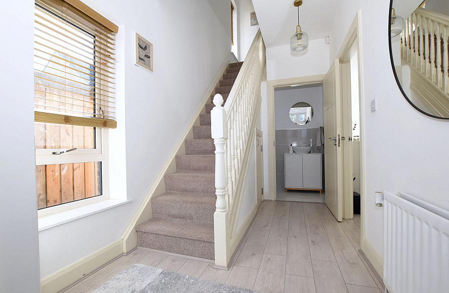 24 Alder Way