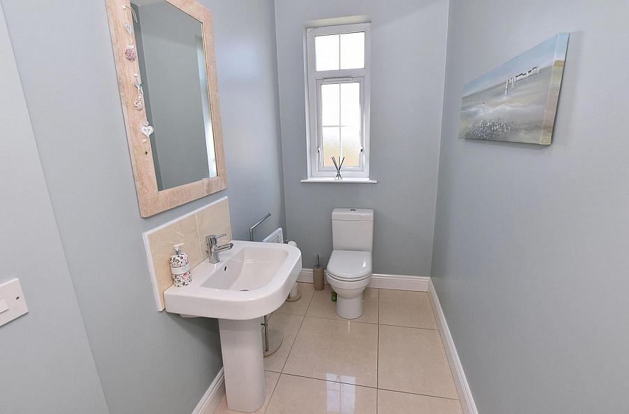 8 Lady Wallace Crescent