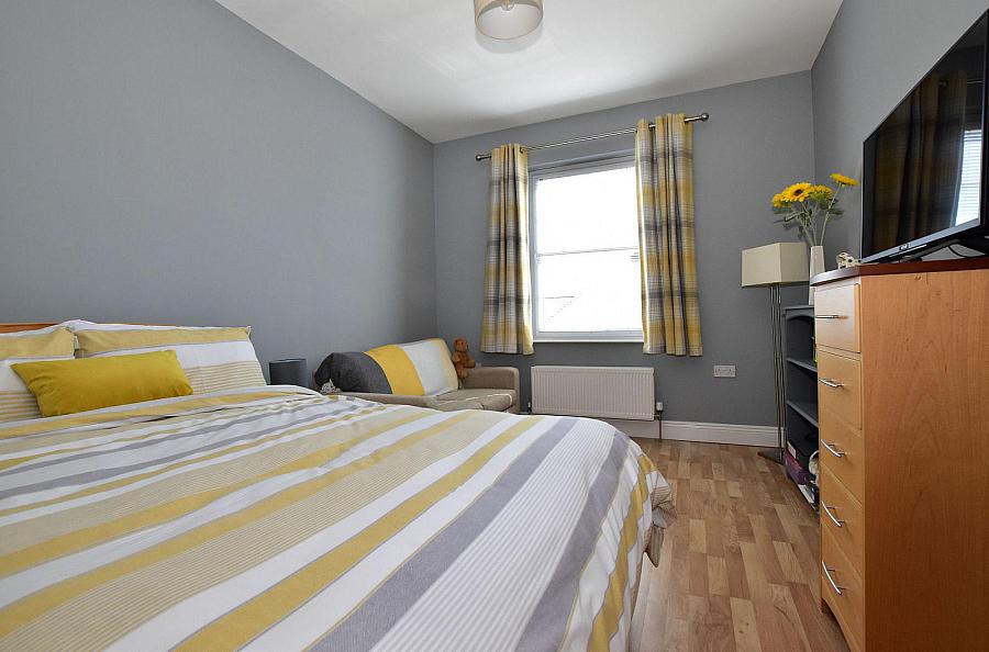 8 Lady Wallace Crescent