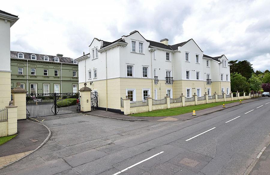 4 Glenmore Place, Lisburn, BT27 4QT