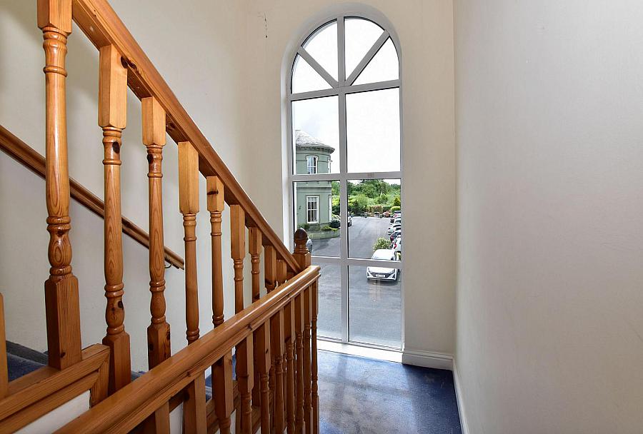 4 Glenmore Place