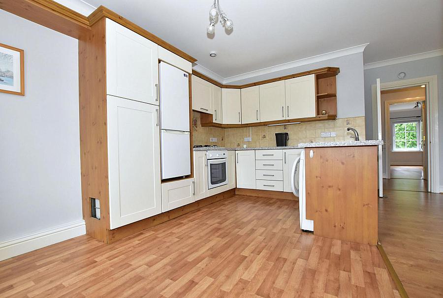 4 Glenmore Place