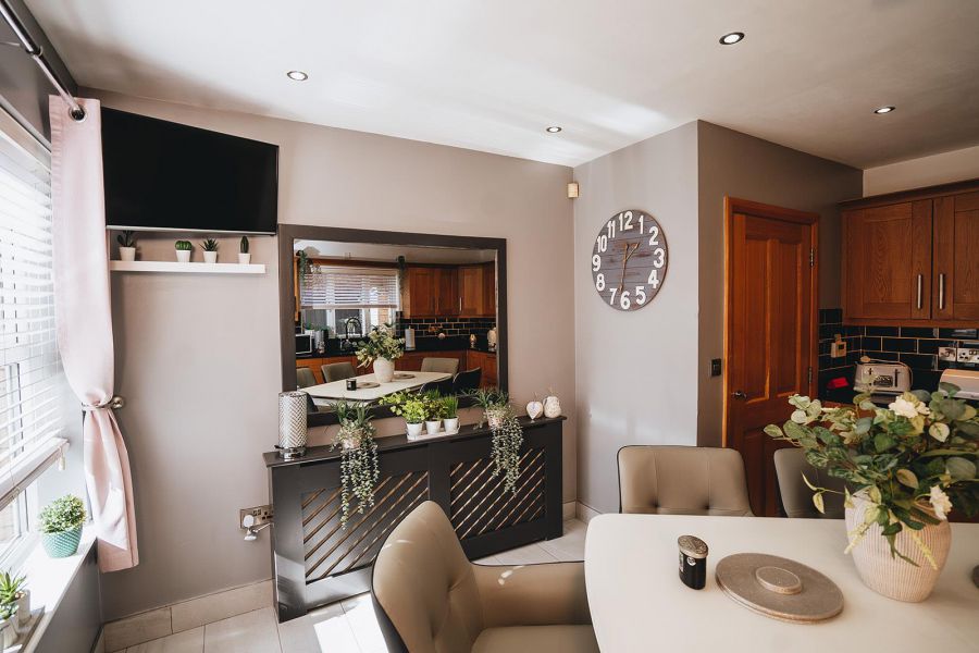 8 Knockbracken Grove