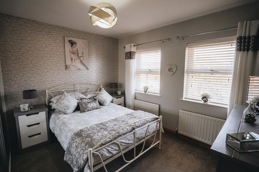 8 Knockbracken Grove