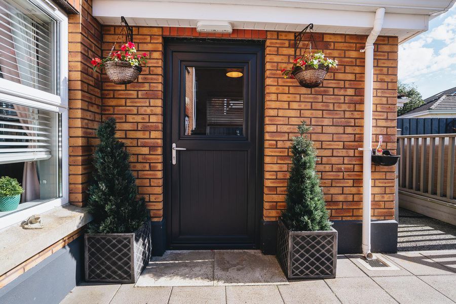 8 Knockbracken Grove