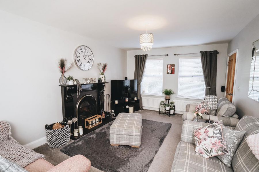 8 Knockbracken Grove
