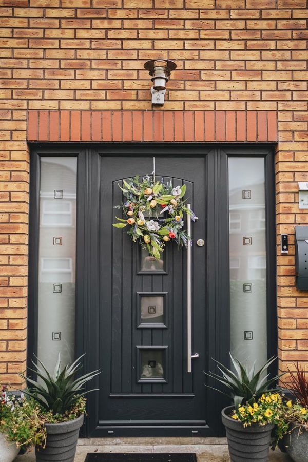8 Knockbracken Grove