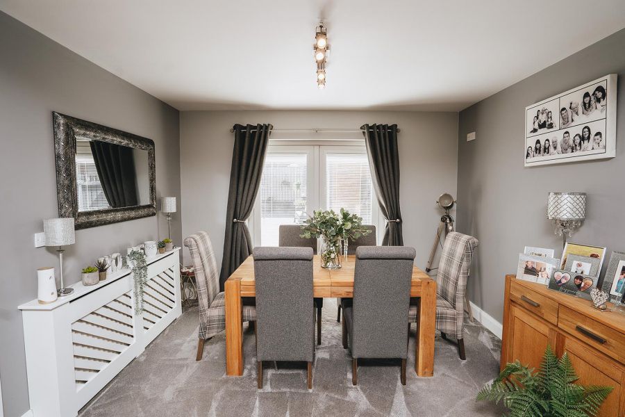 8 Knockbracken Grove