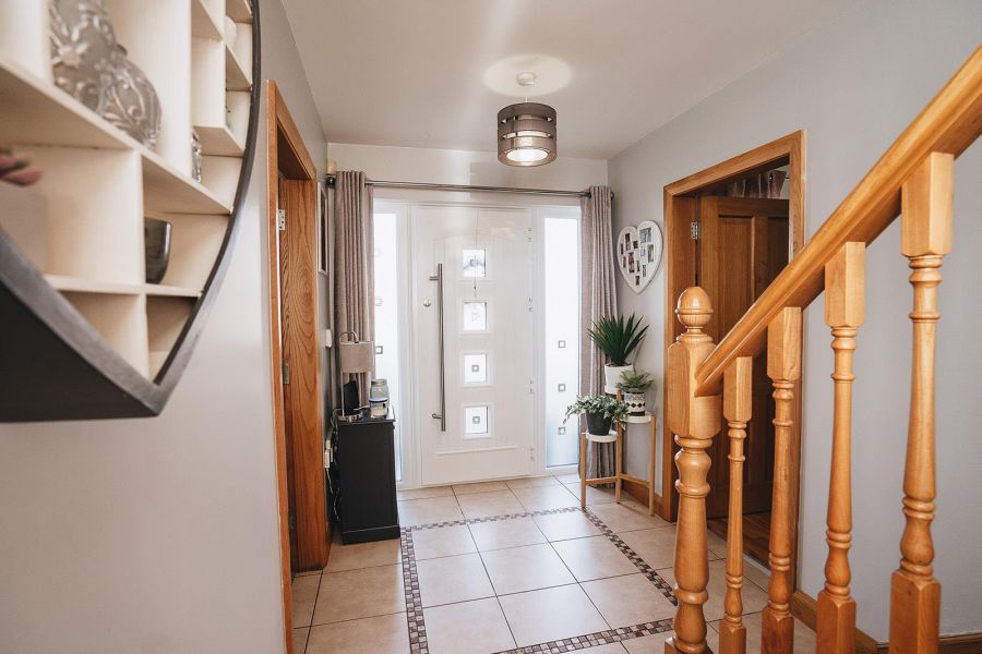 8 Knockbracken Grove