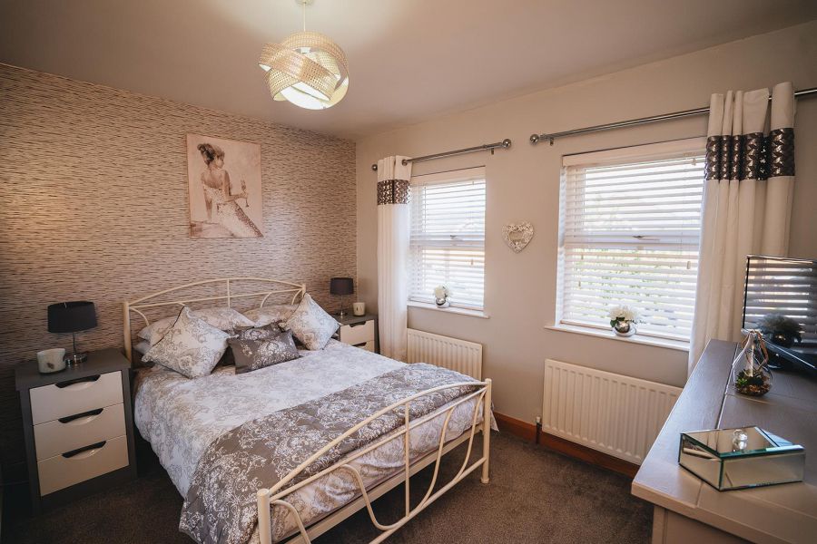 8 Knockbracken Grove