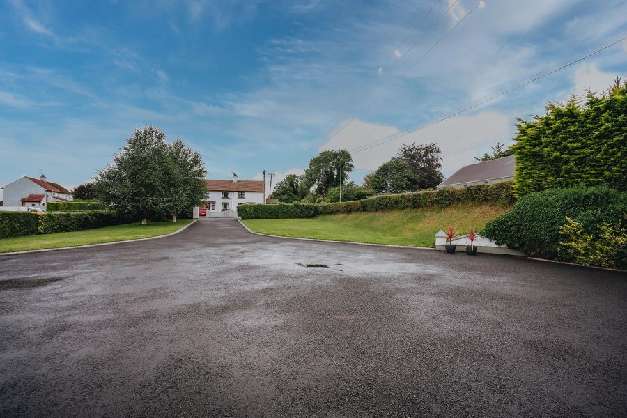 18 Lisnagrot Road