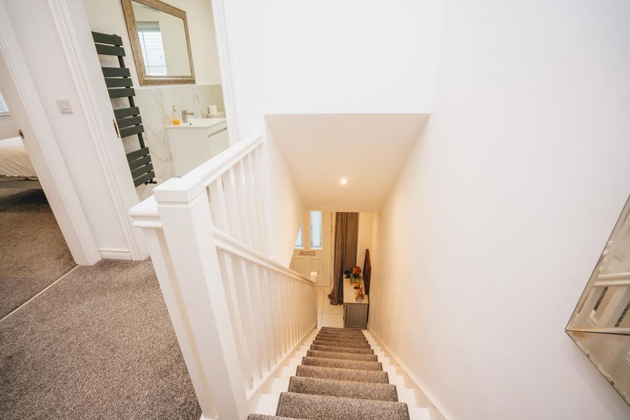 6 Cairn Hill