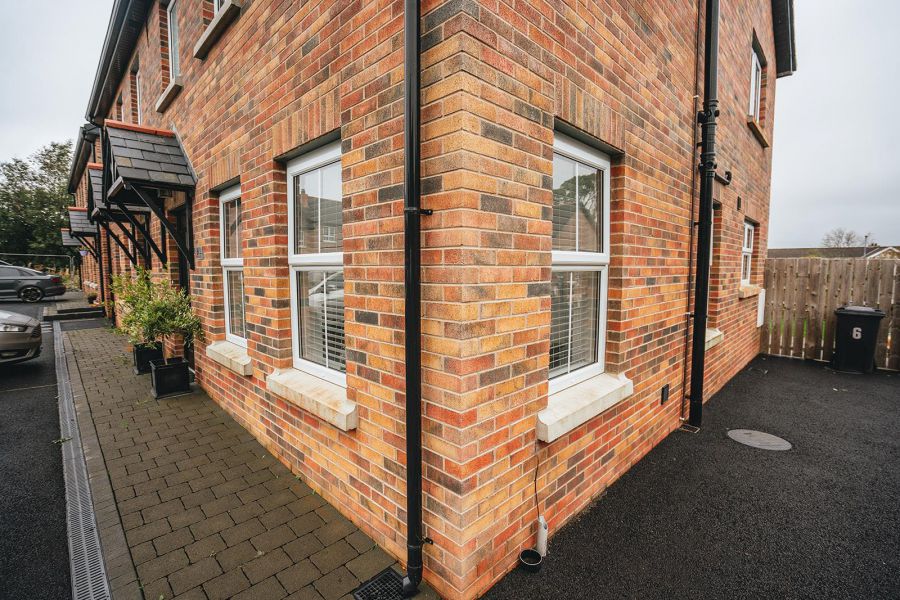 6 Cairn Hill