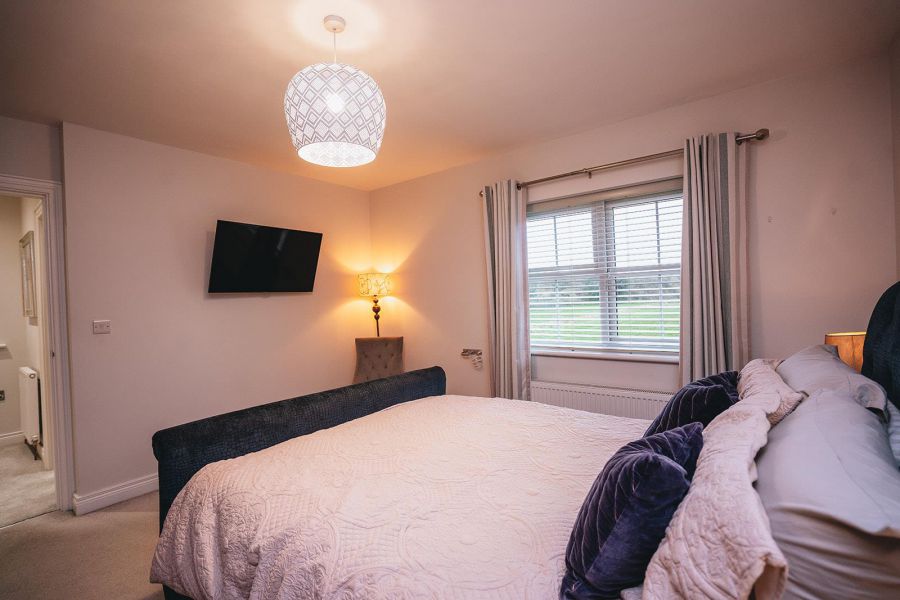 14 Knowehead Close
