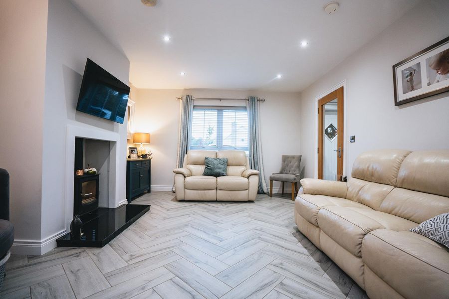 14 Knowehead Close