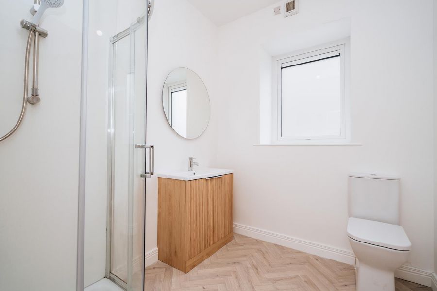 Apt 1, 1 Clifton Terrace