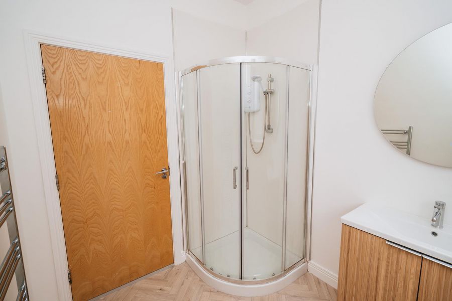 Apt 1, 1 Clifton Terrace