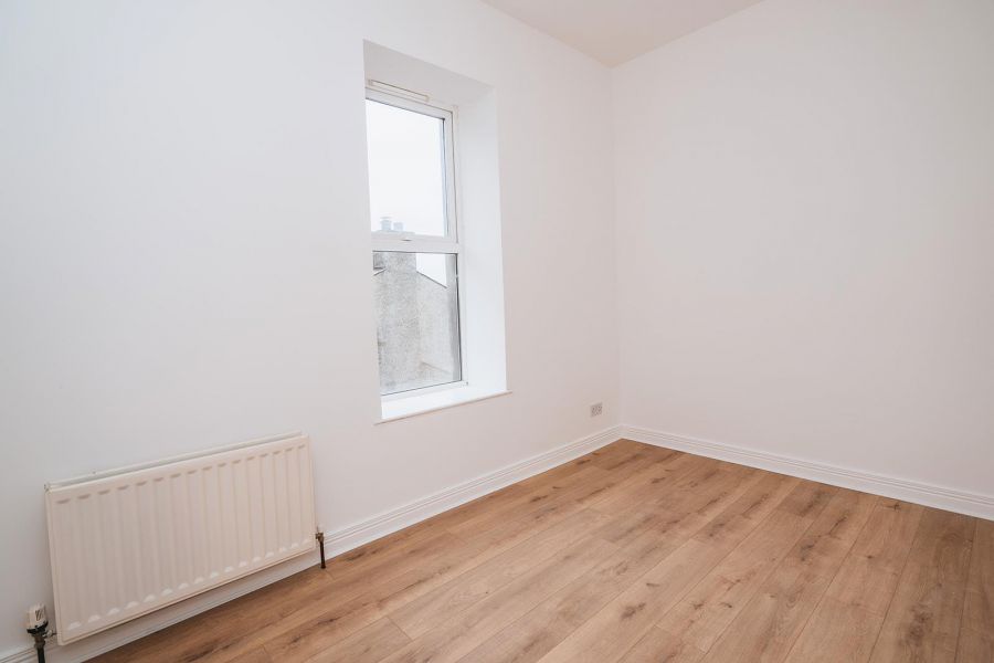 Apt 1B, 1 Clifton Terrace