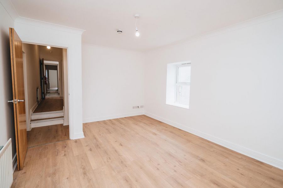 Apt 1B, 1 Clifton Terrace