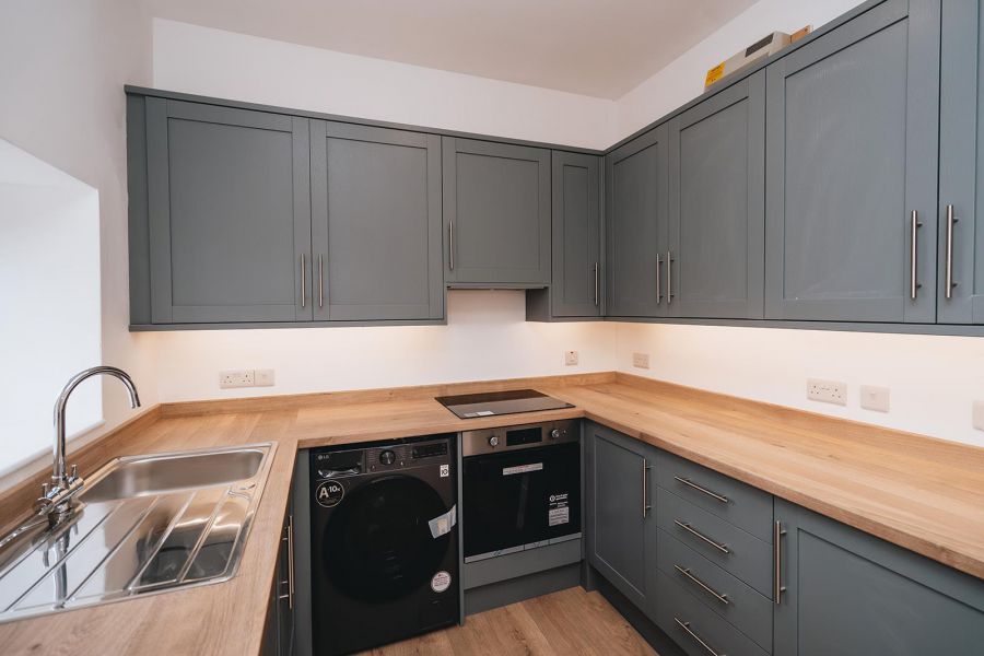 Penthouse, Apt 1D Clifton Terrace