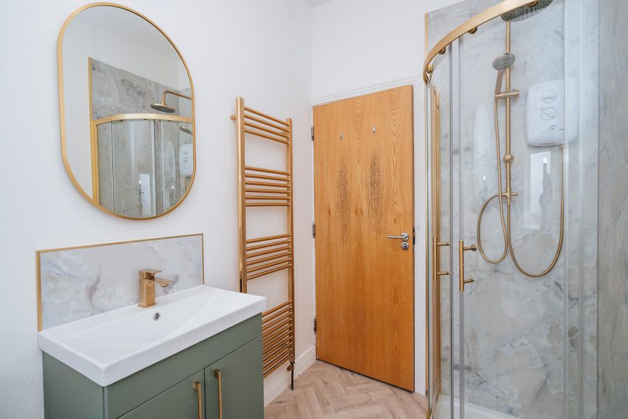 Penthouse, Apt 1D Clifton Terrace